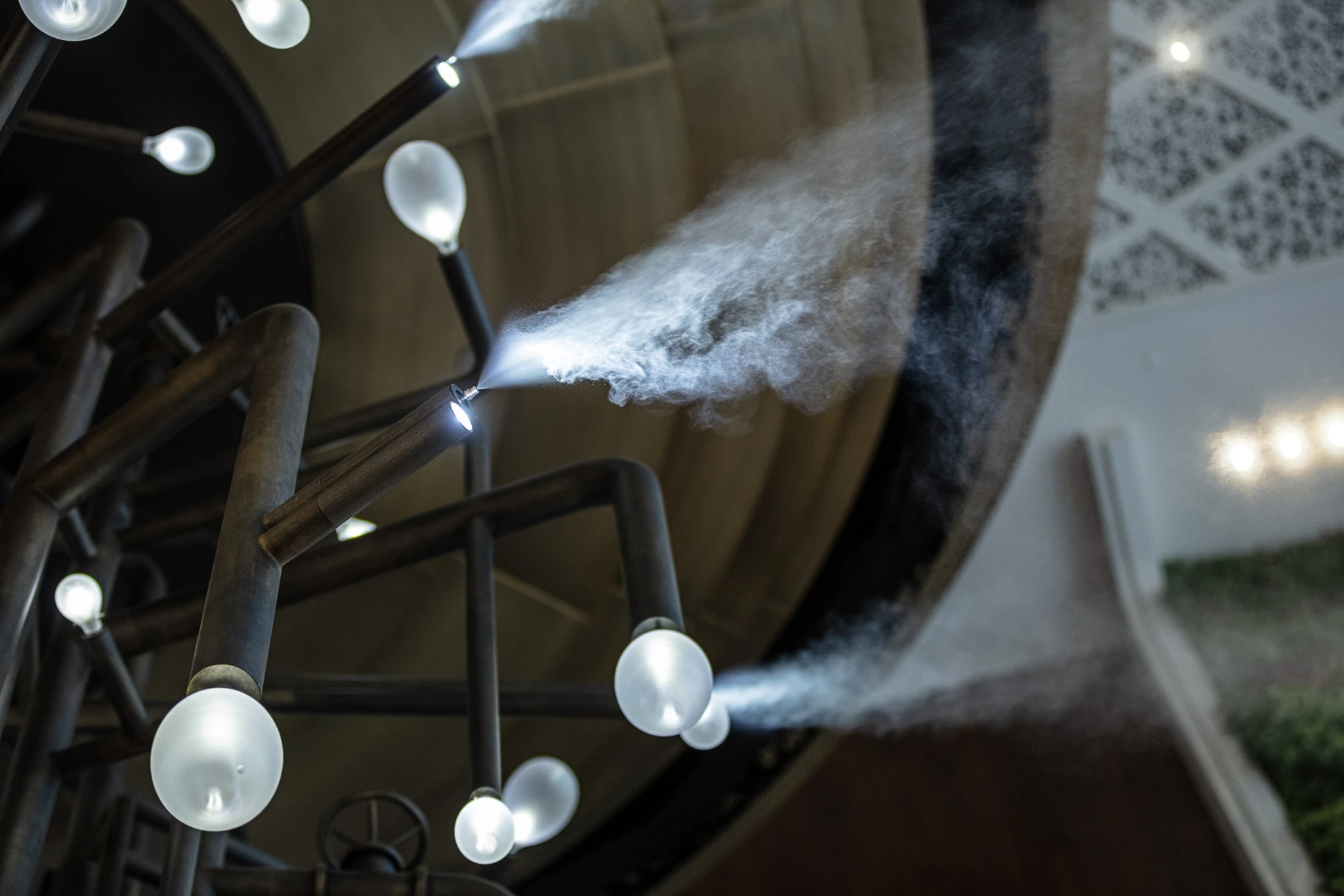 Maxim Velčovský: Lighting Machine