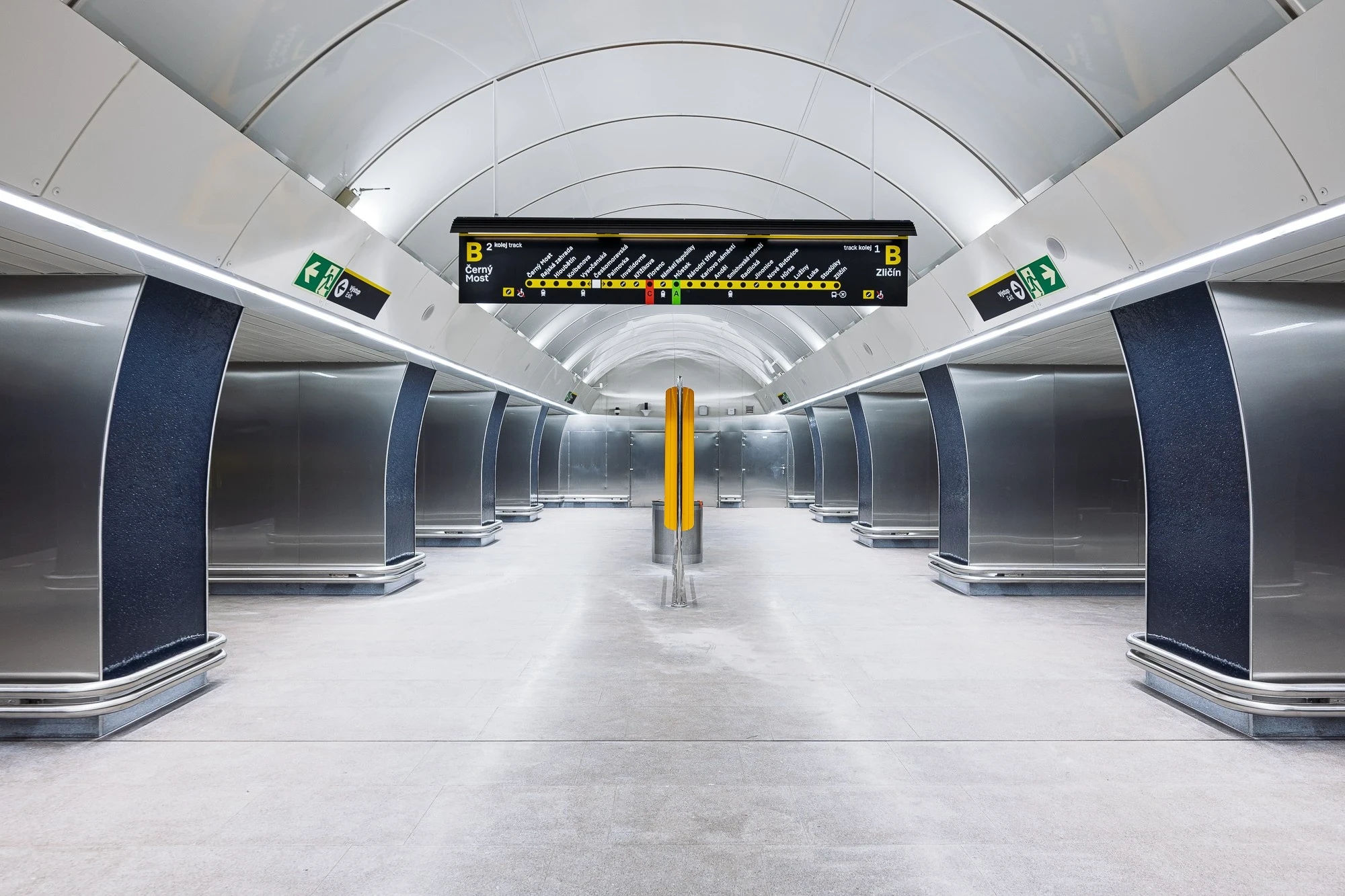 Maxim Velčovský: Metro Českomoravská