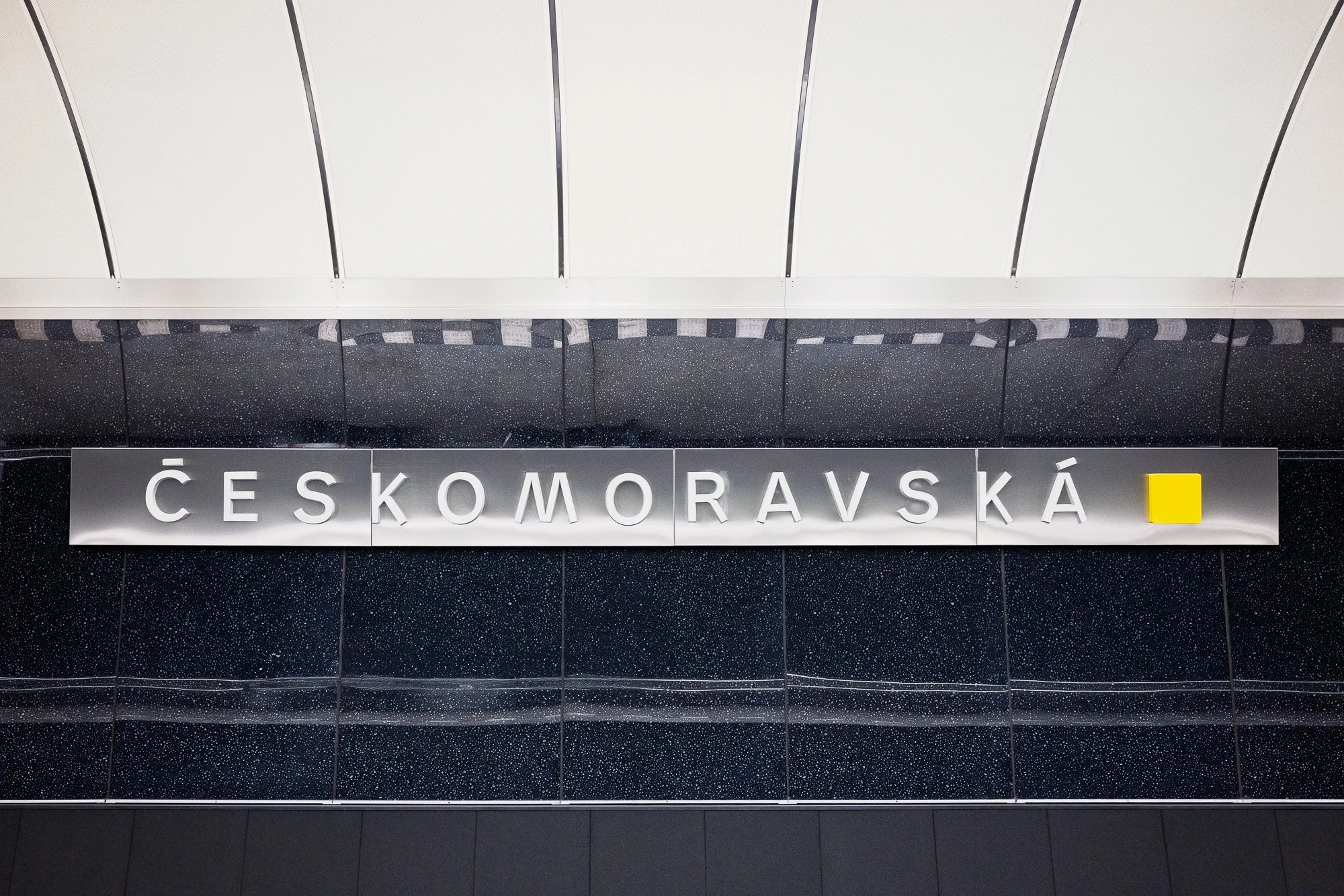 Maxim Velčovský: Metro Českomoravská