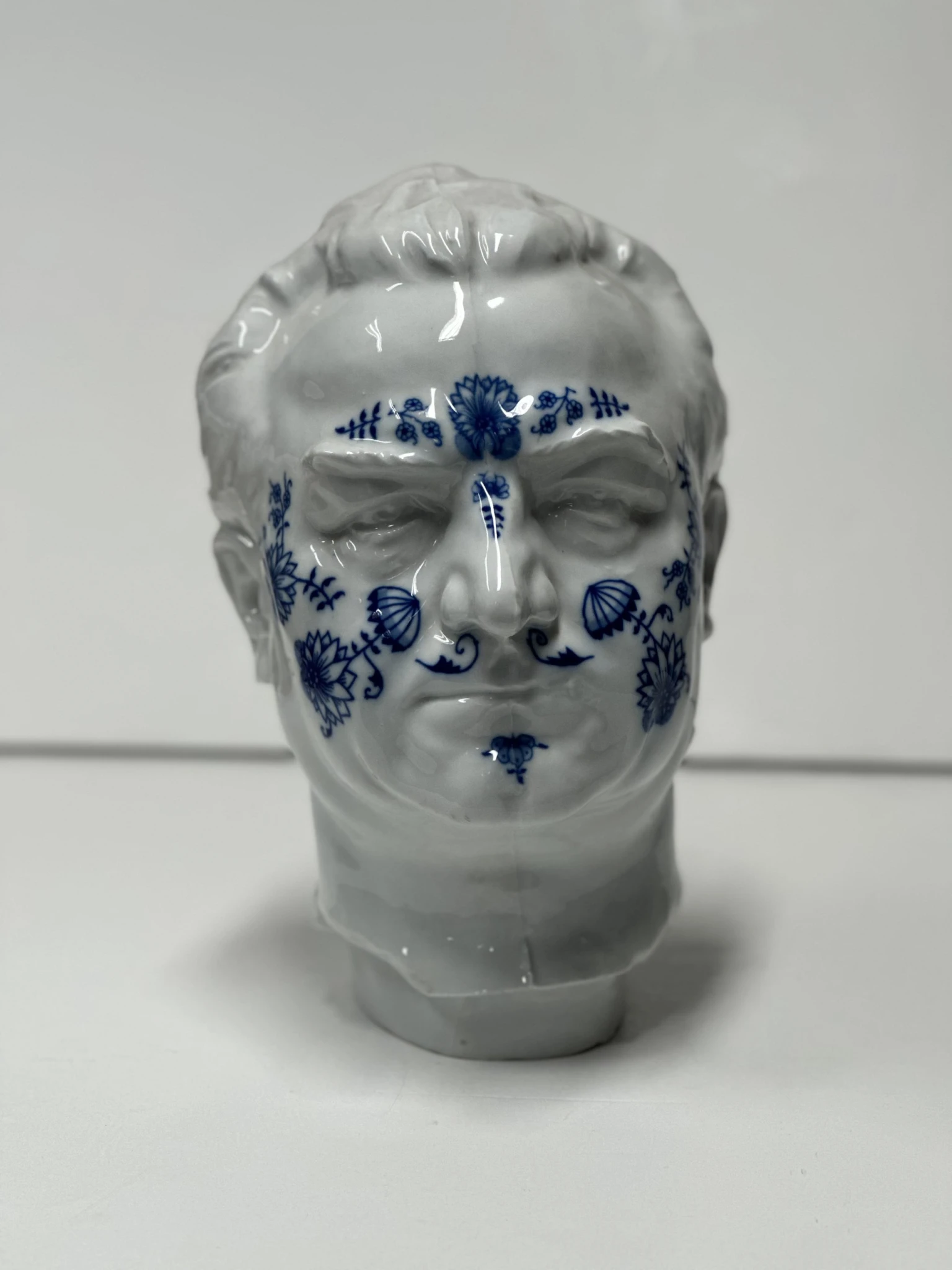 Maxim Velčovský: Ornament & Crime