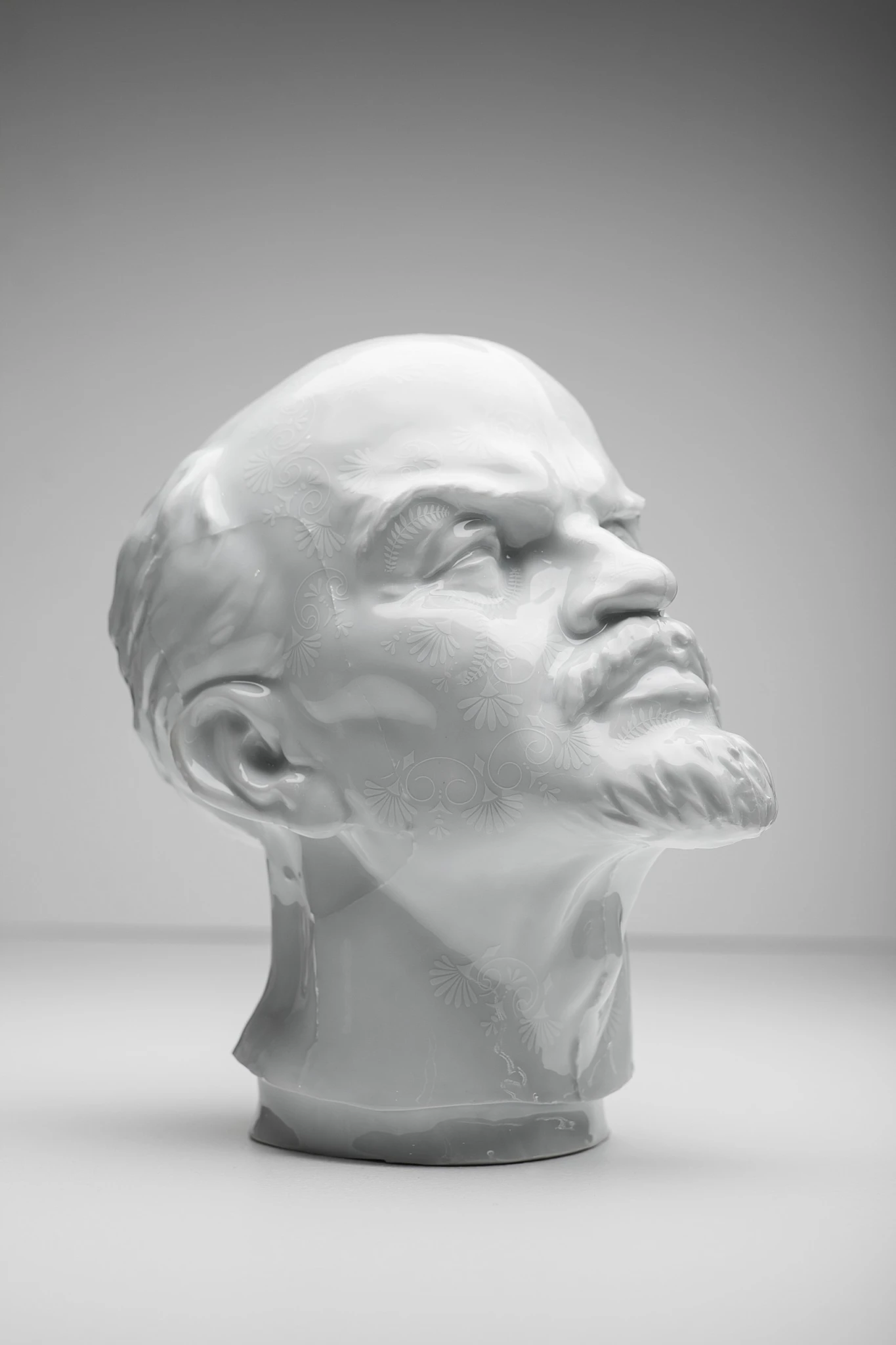 Maxim Velčovský: Ornament & Crime